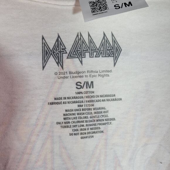 Def Leppard NWT  Crop T shirt Concert Band LS SMALL MEDIUM Forever 21 - Picture 9 of 10